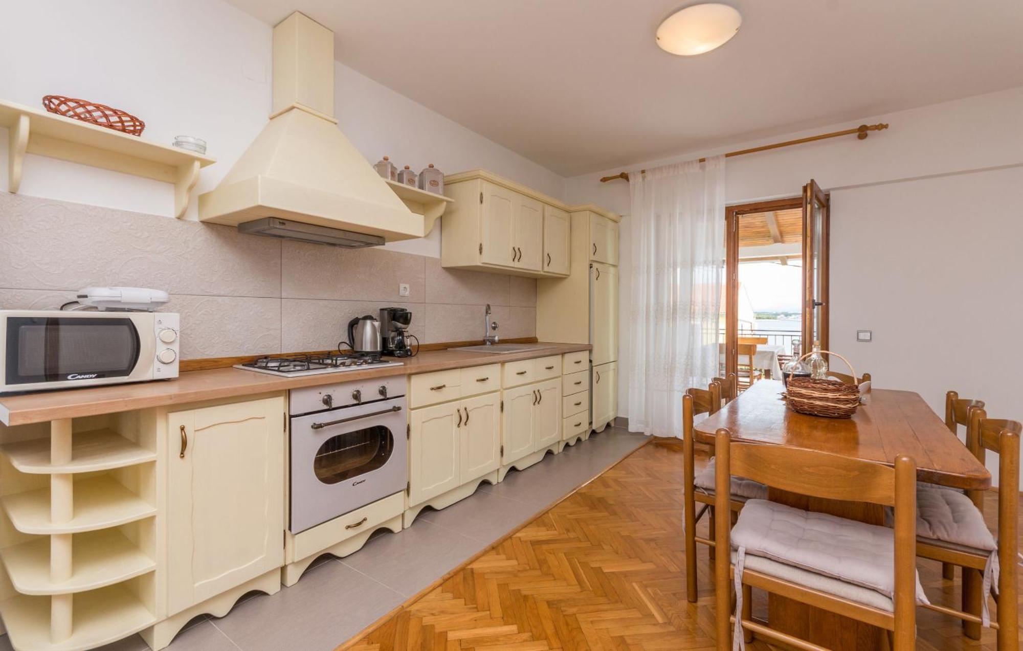 Apartment Blazenka - 20M From The Sea 트콘 외부 사진