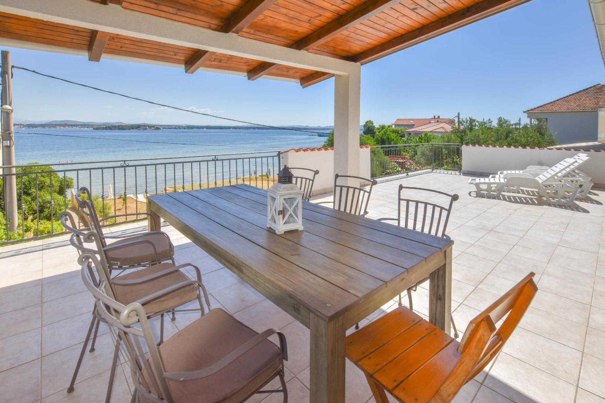 Apartment Blazenka - 20M From The Sea 트콘 외부 사진