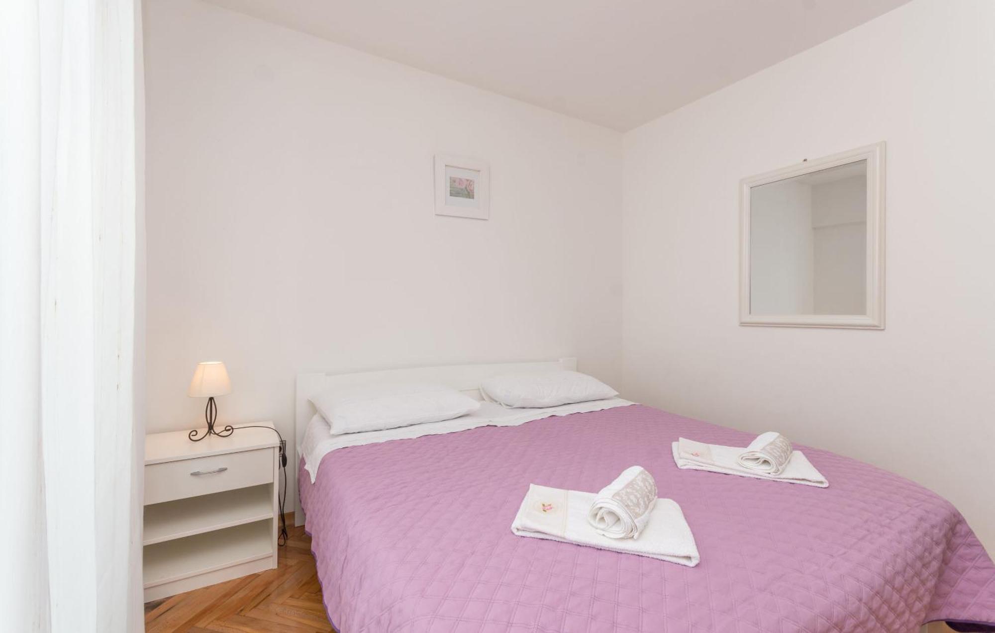 Apartment Blazenka - 20M From The Sea 트콘 외부 사진